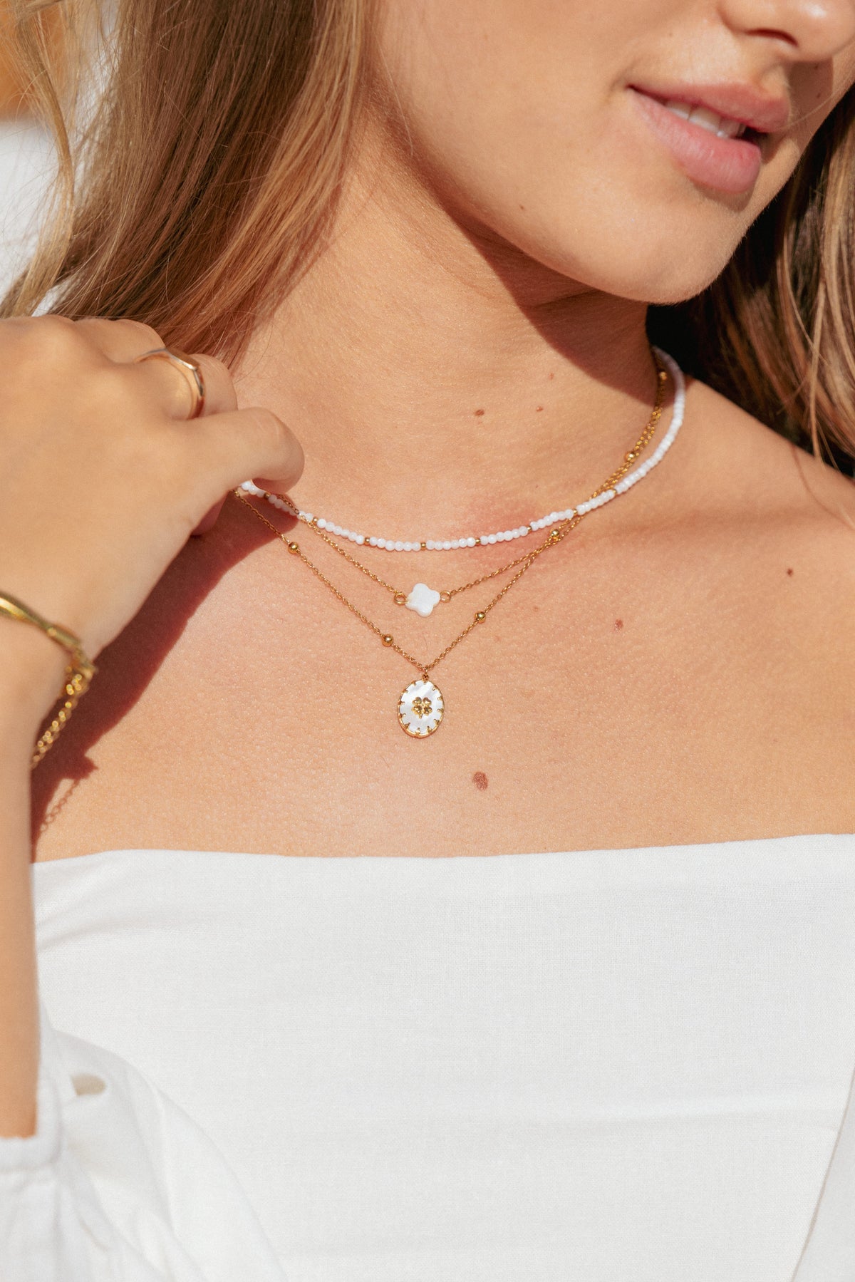 Goldie Necklace - Gold/White