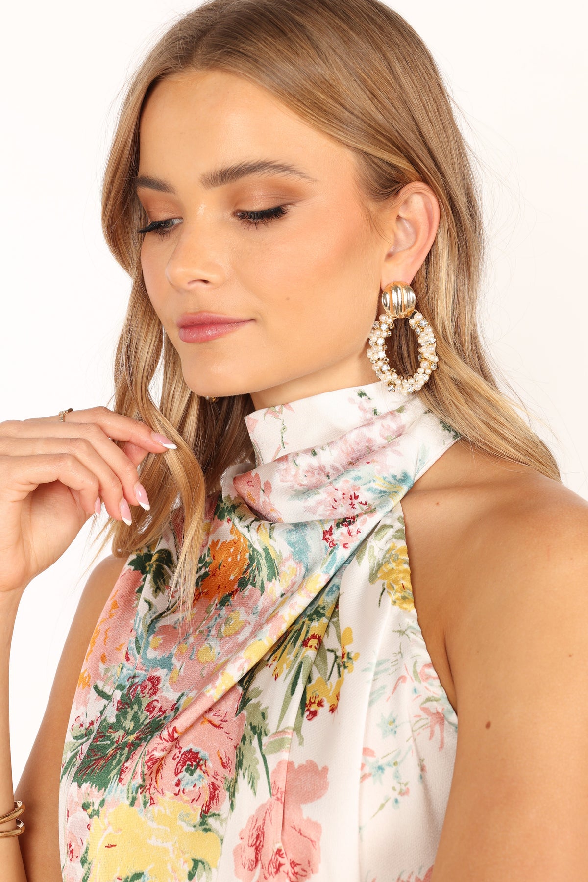 Rae Earrings - Gold Pearl