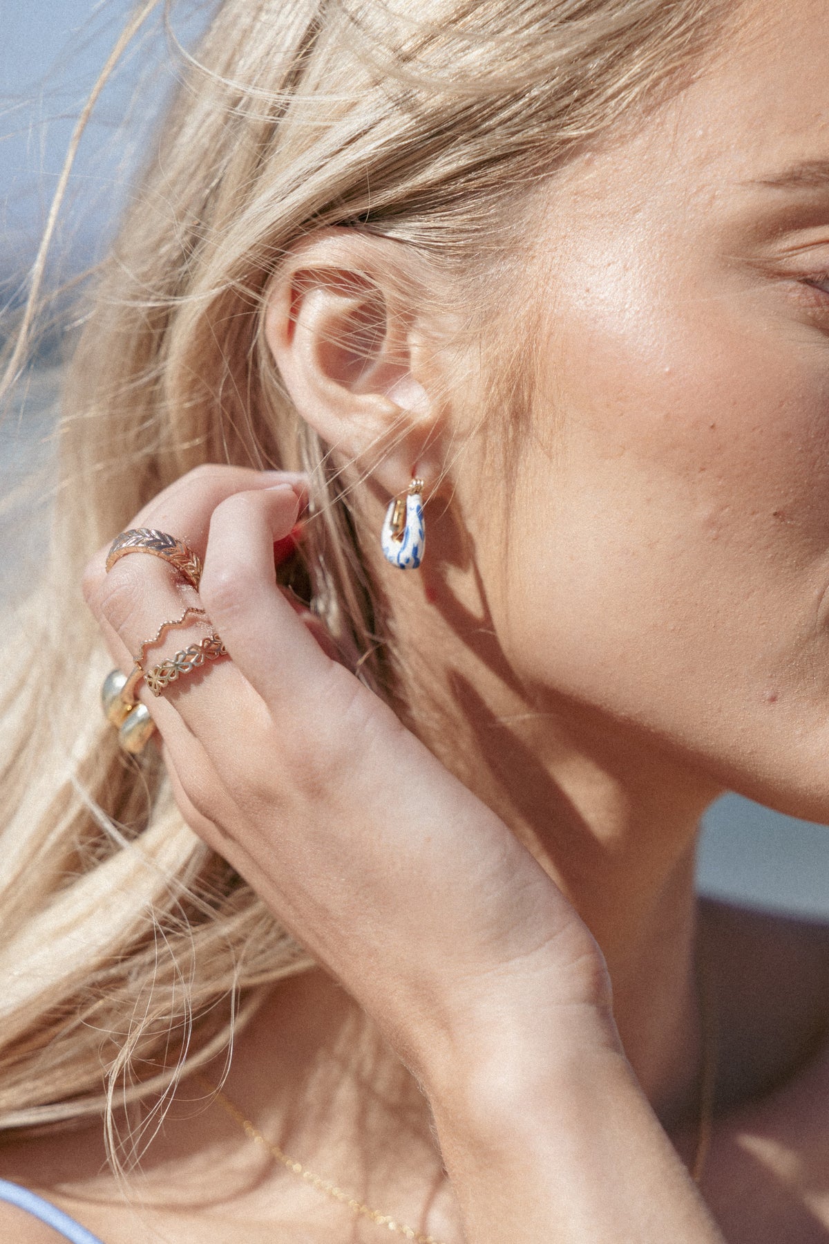 Riven Earrings - Blue