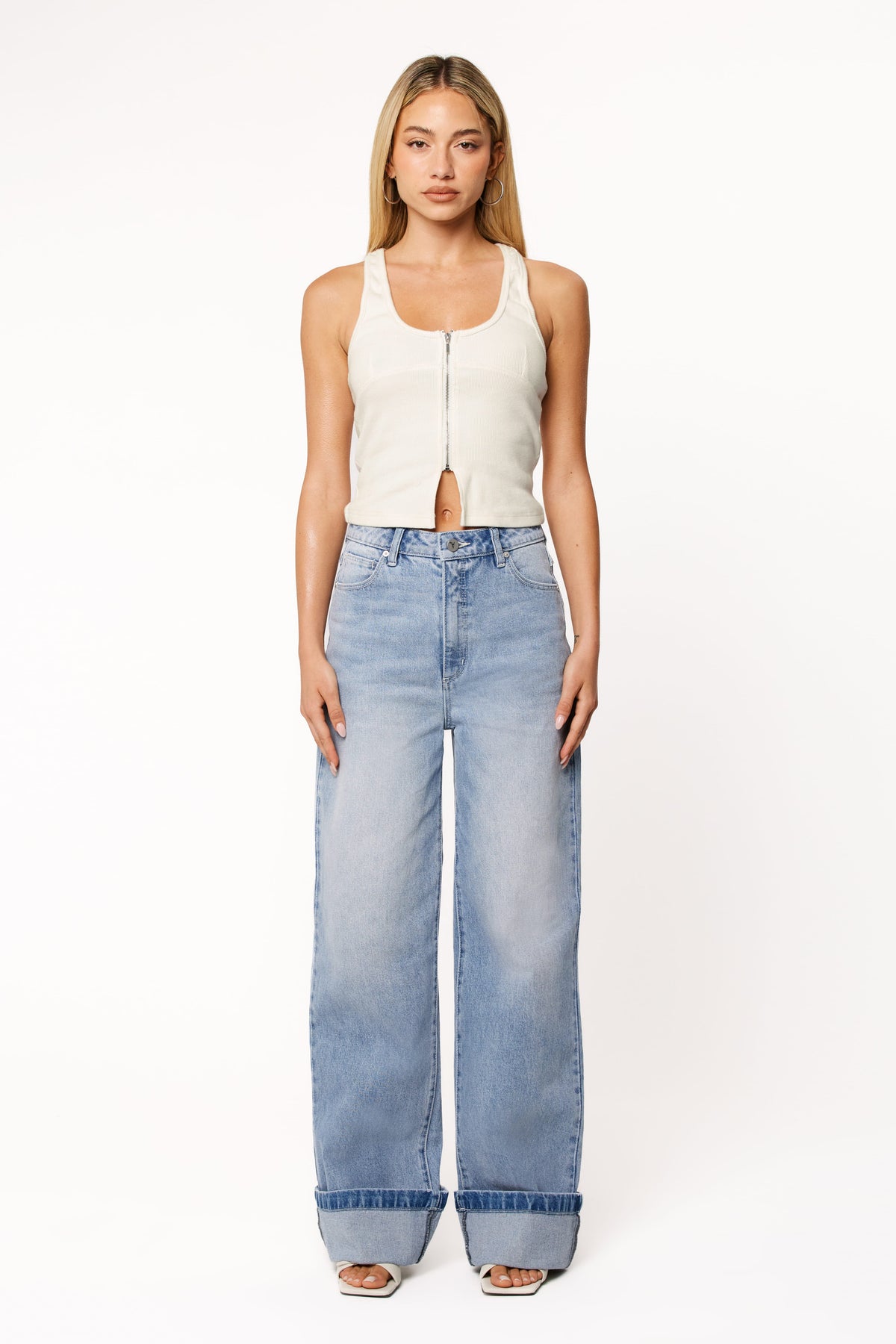 Abrand 94 High Wide Jeans - Jordan Worn Turn Up