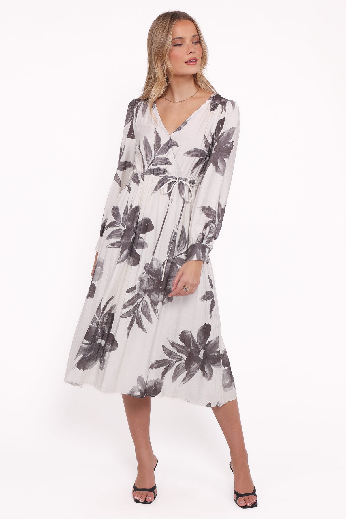 Grainne Long Sleeve Midi Dress - Black/White Floral